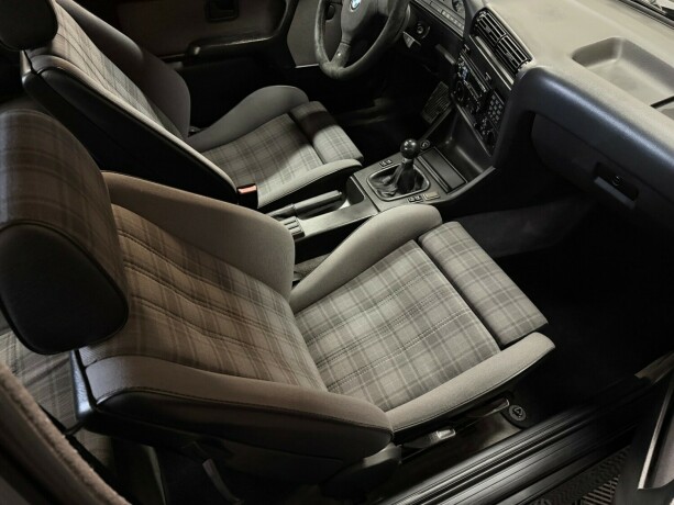 bmw-m3-bensin-1988-big-31