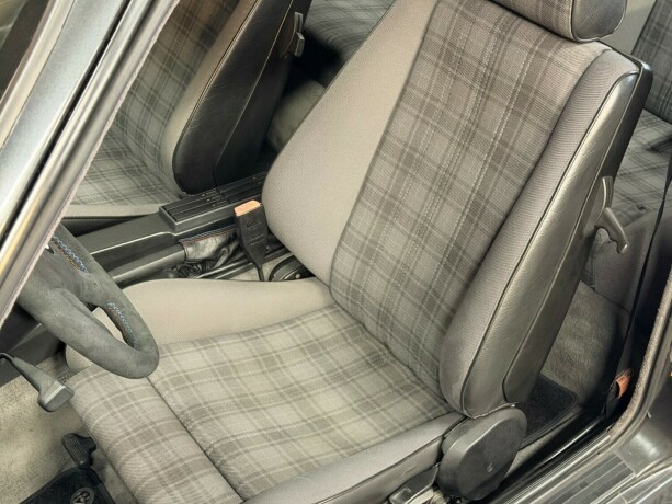 bmw-m3-bensin-1988-big-21