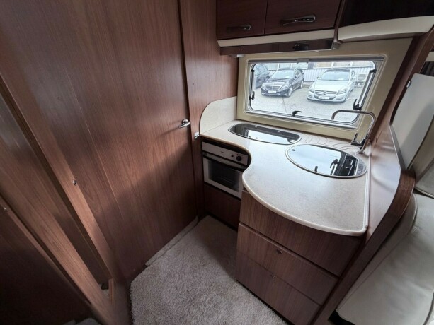 eura-mobil-i-790-eb-diesel-2012-big-20