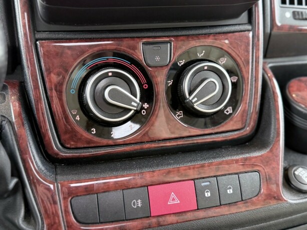 eura-mobil-i-790-eb-diesel-2012-big-7
