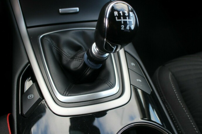 ford-s-max-diesel-2016-big-13
