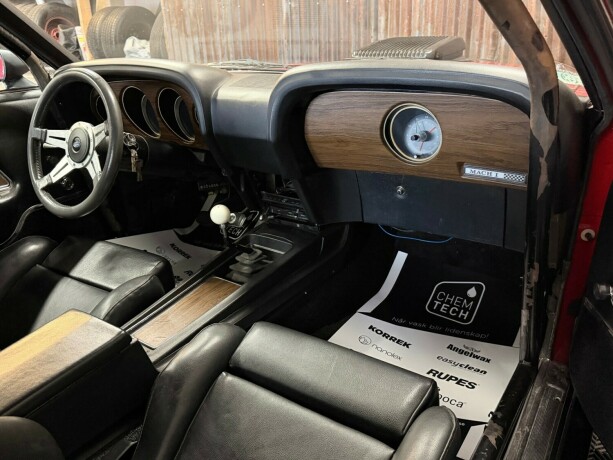 ford-mustang-bensin-1970-big-31
