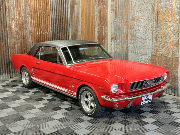 ford-mustang-bensin-1966-big-1