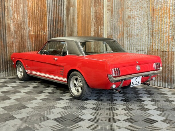 ford-mustang-bensin-1966-big-9