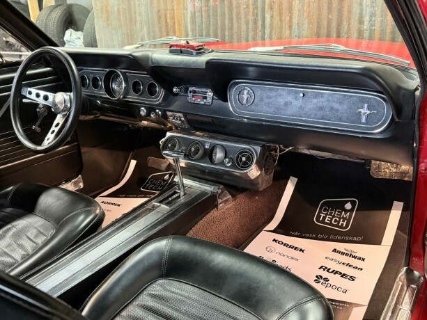ford-mustang-bensin-1966-big-28