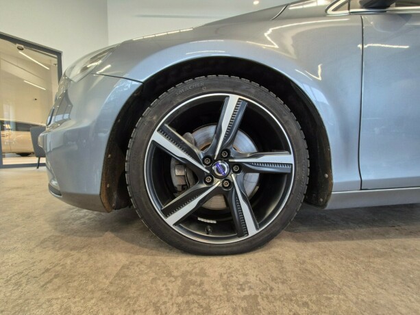 volvo-v40-bensin-2016-big-20