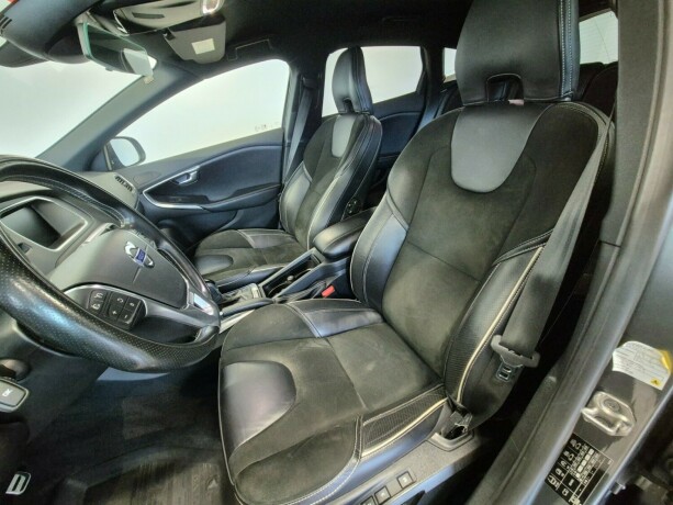 volvo-v40-bensin-2016-big-8