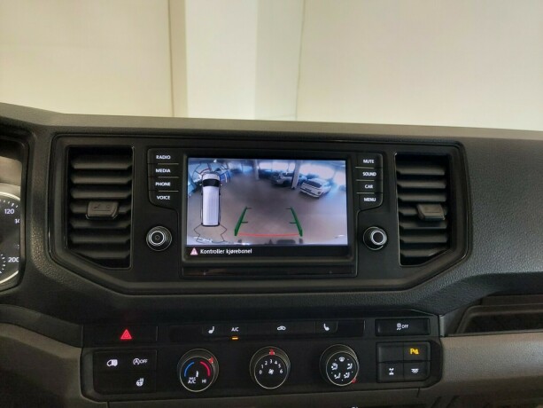 volkswagen-crafter-diesel-2019-big-33