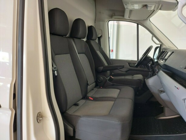 volkswagen-crafter-diesel-2019-big-20
