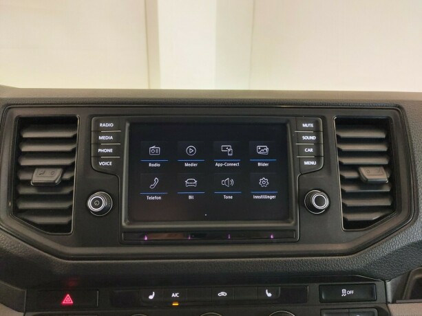 volkswagen-crafter-diesel-2019-big-36