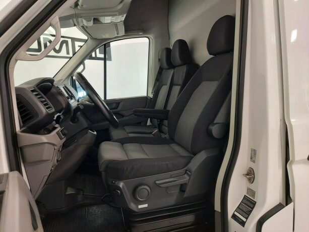 volkswagen-crafter-diesel-2019-big-15