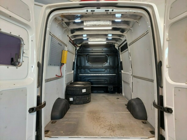 volkswagen-crafter-diesel-2019-big-24