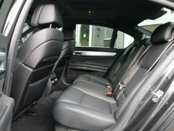 bmw-750i-bensin-2011-big-13