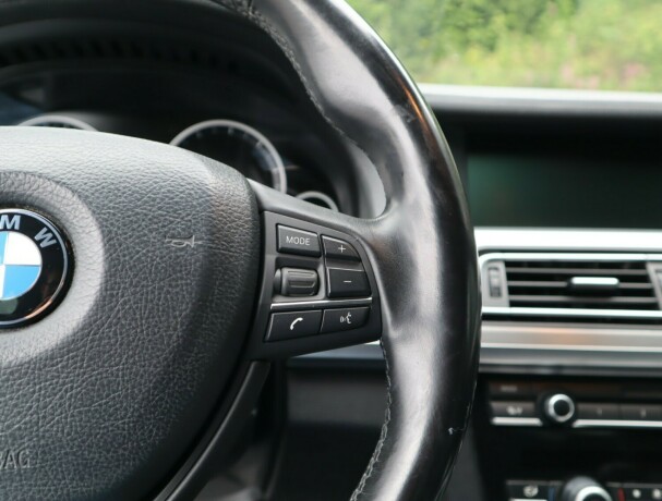 bmw-750i-bensin-2011-big-17