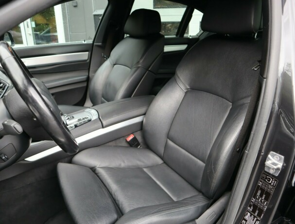 bmw-750i-bensin-2011-big-10