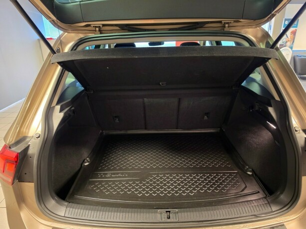 volkswagen-tiguan-diesel-2019-big-20