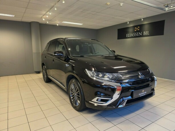 mitsubishi-outlander-plug-in-petrol-2019-big-9