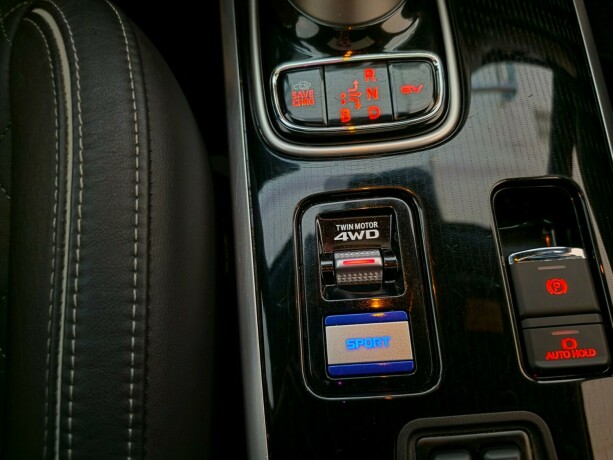 mitsubishi-outlander-plug-in-petrol-2019-big-26