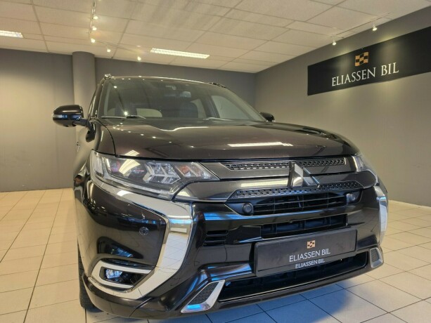mitsubishi-outlander-plug-in-petrol-2019-big-8
