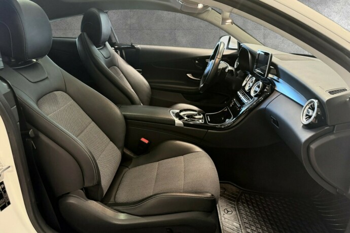 mercedes-benz-c180-bensin-2017-big-23