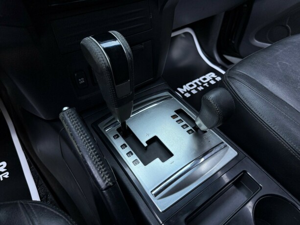 mitsubishi-pajero-diesel-2015-big-19