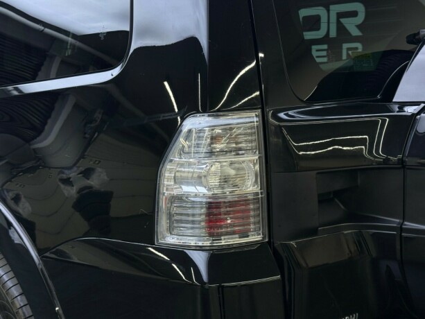 mitsubishi-pajero-diesel-2015-big-6