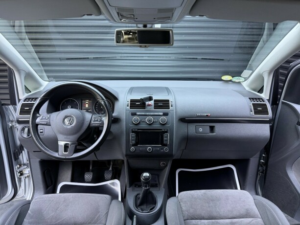 volkswagen-touran-diesel-2015-big-8