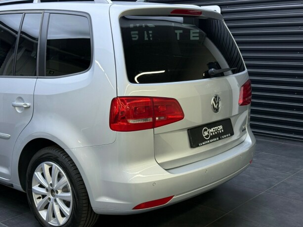volkswagen-touran-diesel-2015-big-5