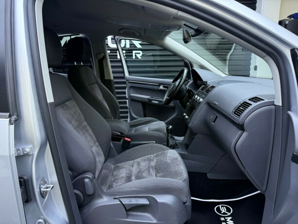 volkswagen-touran-diesel-2015-big-24