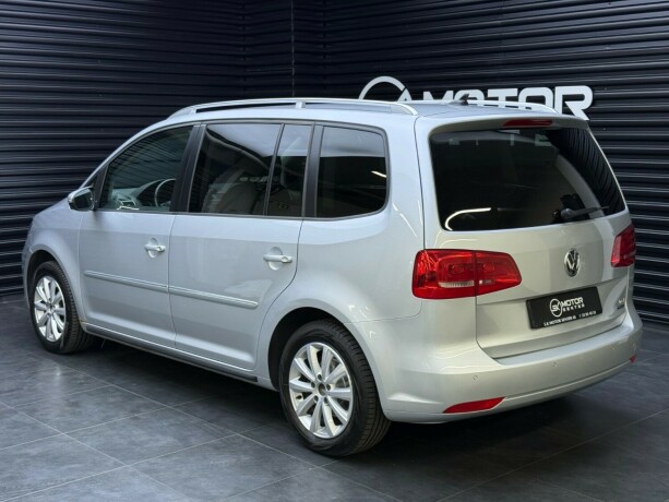 volkswagen-touran-diesel-2015-big-1