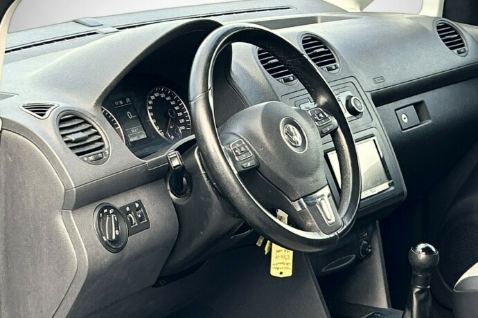 volkswagen-caddy-diesel-2012-big-11