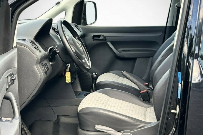 volkswagen-caddy-diesel-2012-big-10