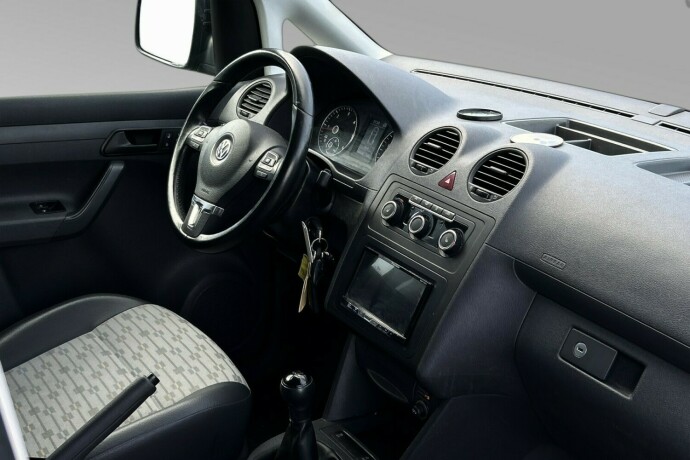 volkswagen-caddy-diesel-2012-big-13