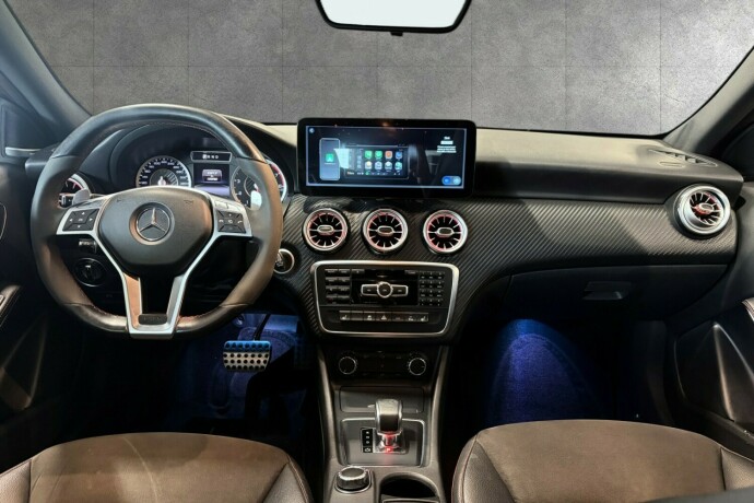 mercedes-benz-a45-bensin-2014-big-10