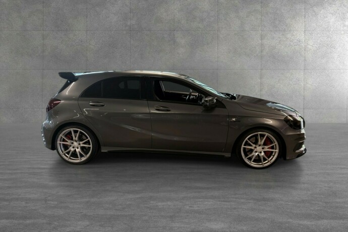 mercedes-benz-a45-bensin-2014-big-6