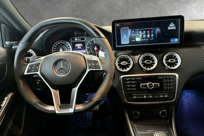 mercedes-benz-a45-bensin-2014-big-11