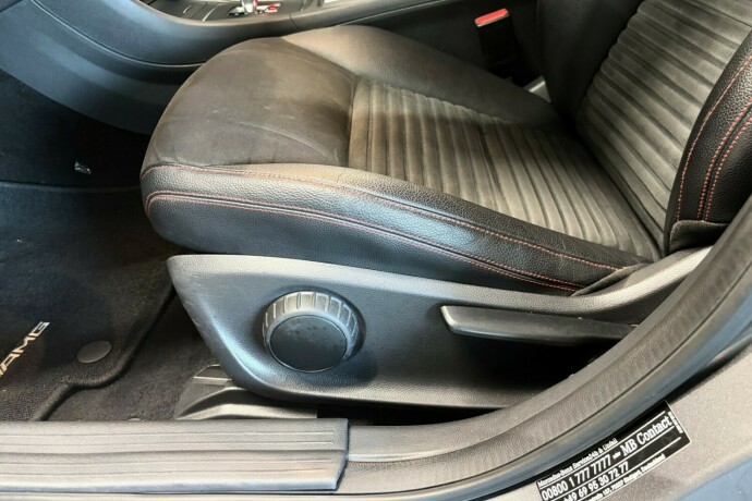 mercedes-benz-a45-bensin-2014-big-26