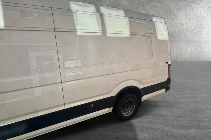 volkswagen-crafter-diesel-2019-big-6