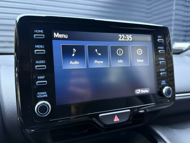 toyota-yaris-cross-elektrisitetbensin-2023-big-16