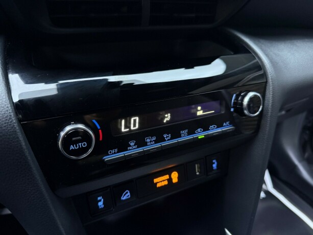 toyota-yaris-cross-elektrisitetbensin-2023-big-18