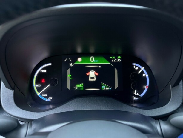 toyota-yaris-cross-elektrisitetbensin-2023-big-13