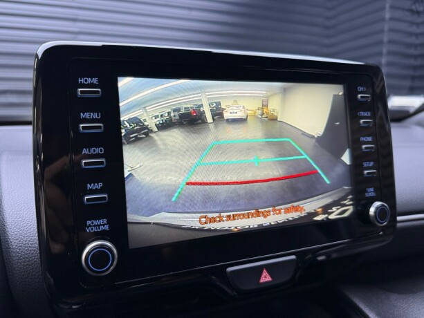 toyota-yaris-cross-elektrisitetbensin-2023-big-15