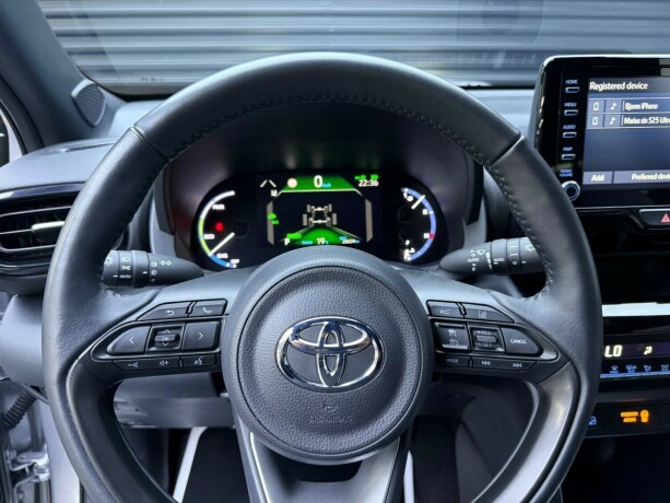 toyota-yaris-cross-elektrisitetbensin-2023-big-11