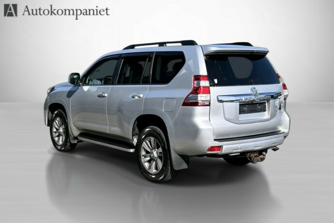 toyota-land-cruiser-diesel-2016-big-4