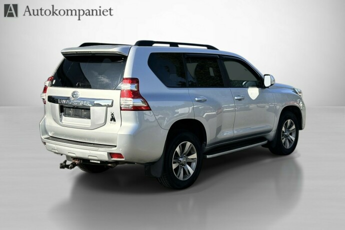 toyota-land-cruiser-diesel-2016-big-3