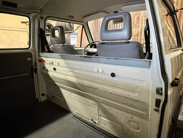 volkswagen-transporter-bensin-1989-big-27