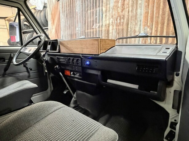 volkswagen-transporter-bensin-1989-big-24