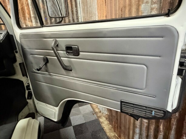 volkswagen-transporter-bensin-1989-big-25