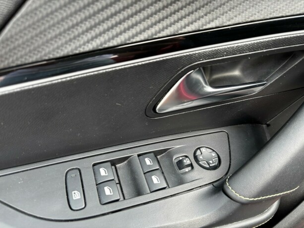 peugeot-2008-elektrisitet-2021-big-15
