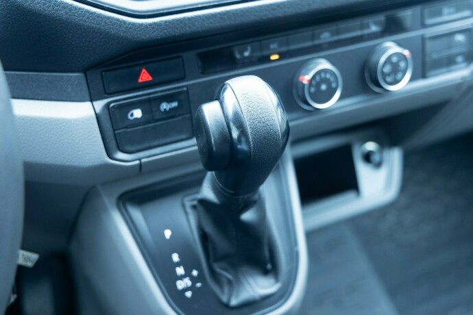 volkswagen-crafter-diesel-2019-big-20